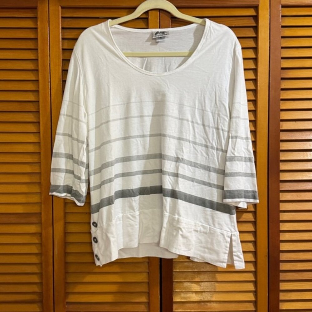 White and Gray Striped Top Wild Palms